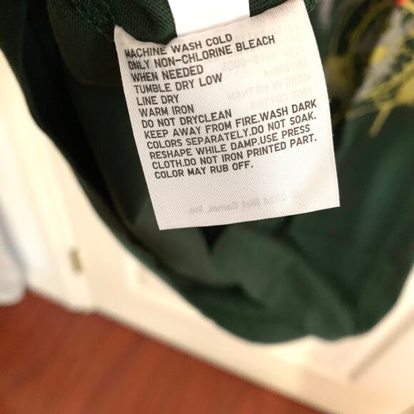Uniqlo x Arcane League of Legends Riot Games Ekko T-shirt in Green - Picture 10 of 10